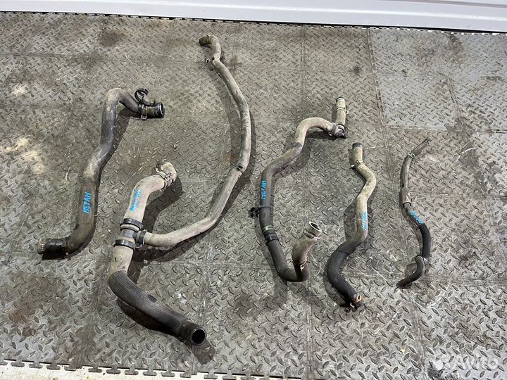 Патрубок (Renault Megane)