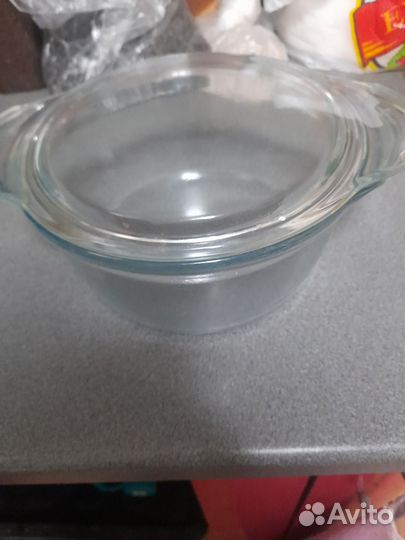 Стеклянная кастрюля
