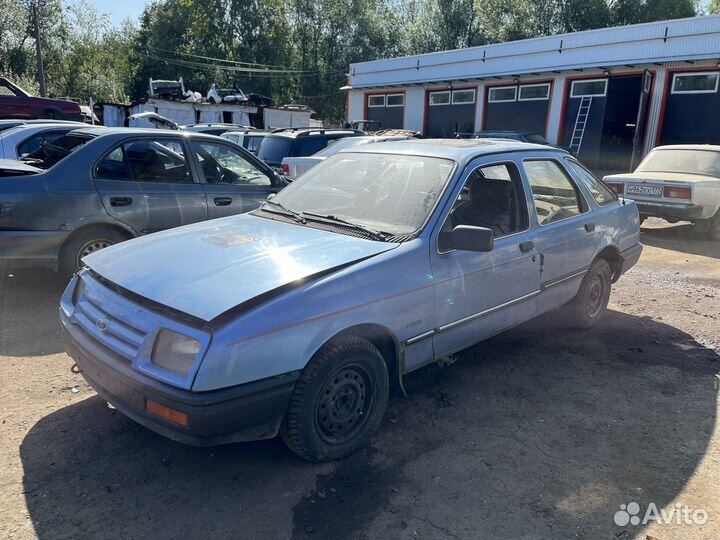 В разборе Ford Sierra CD 1982-1986