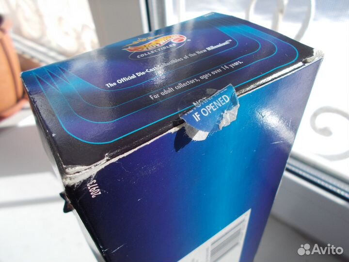 Бокс Hot Wheels 1/64 100 Collectibles Lowrider Car