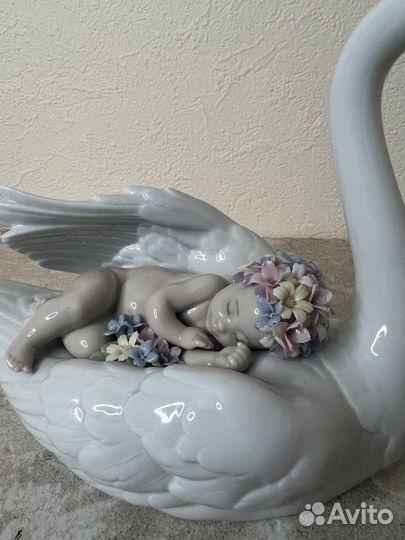 Фарфоровая фигурка ручной работы Лебедь Lladro