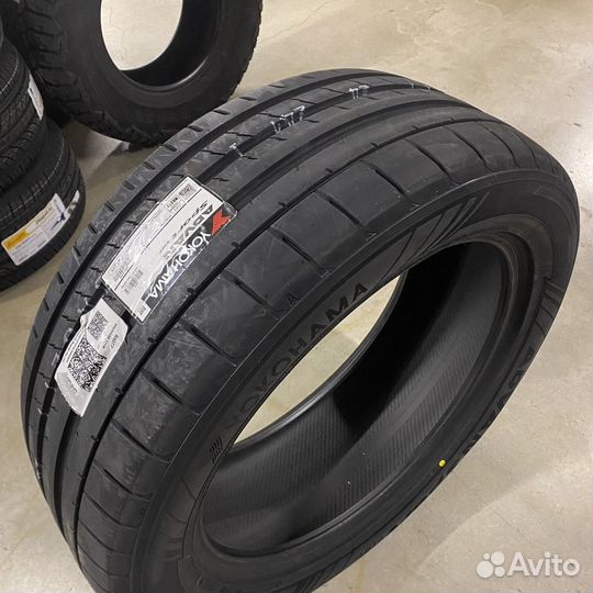 Yokohama Advan Sport V107 265/45 R20 108