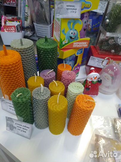 Свеча ручной работы, натуральная вощина