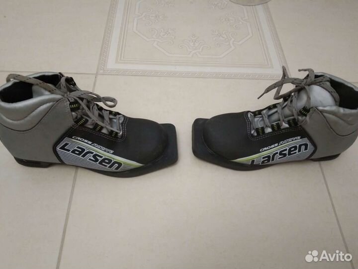 Беговые детские лыжи larsen