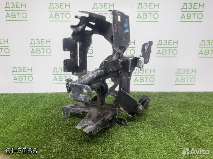 Кронштейн блока ABS Audi Allroad A6 C5