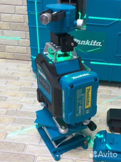 Лазерный уровень Makita 4Д/360/16 линий, есть опт