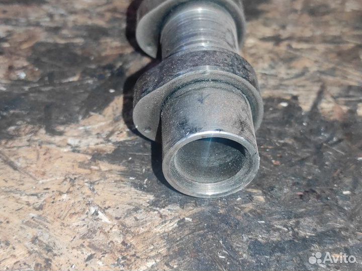 Распредвал Mercedes Vito W639 3.0 OM642 2008