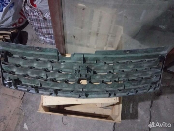 Решетка радиатора Ниссан фуга Инфинити М35