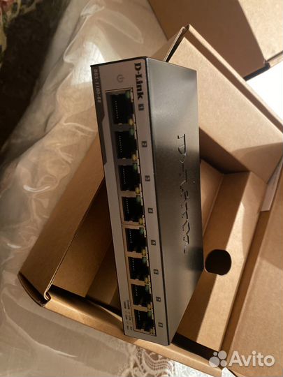 Коммутатор D-link DGS-1100-08