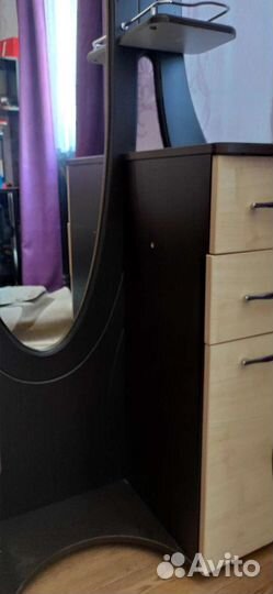 Туалетный столик