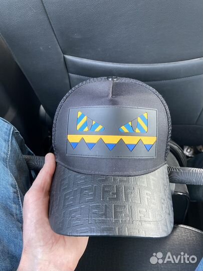 Бейсболка Fendi кожаный козырек