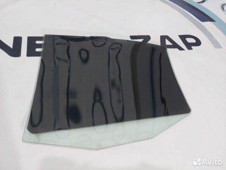 Стекло заднее правое Skoda Octavia A4 2000-2011