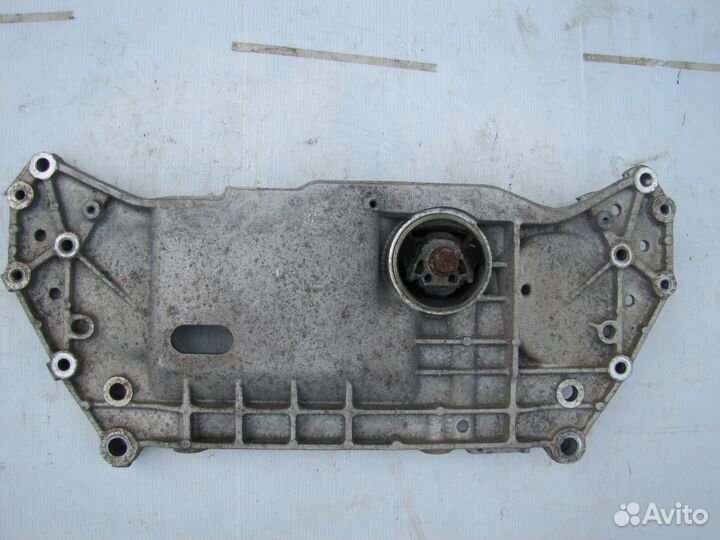 Skoda Octavia A5 балка подмоторная