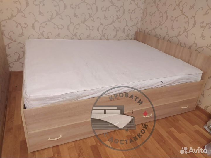 Кровать двуспальная