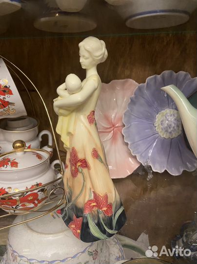 Статуэтка pavone девушка с ребенком