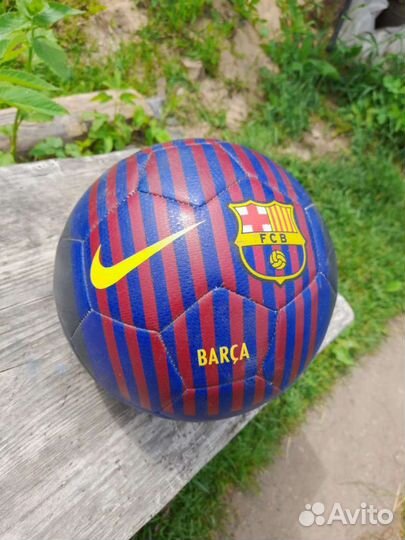 Футбольный мяч