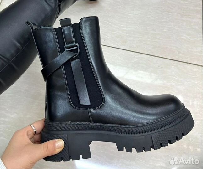 Новые чёрные ботинки 40,5 Челси весна женские