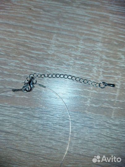 Кулон на леске