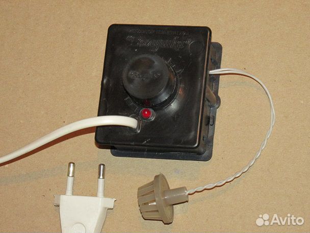 Терморегулятор для инкубатора Золушка 220 В