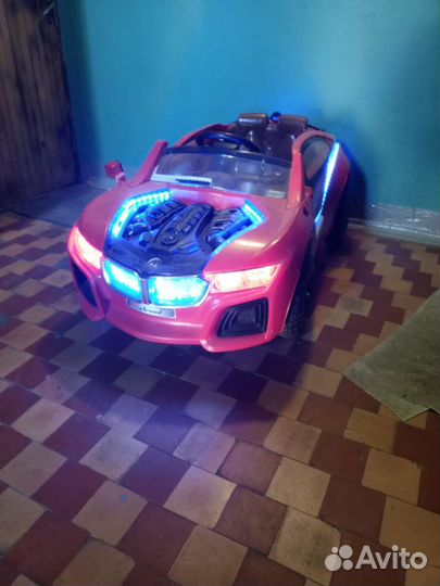 Детский электромобиль