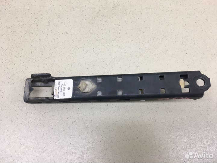 Механизм регулировки ремня безопасности Golf III/V