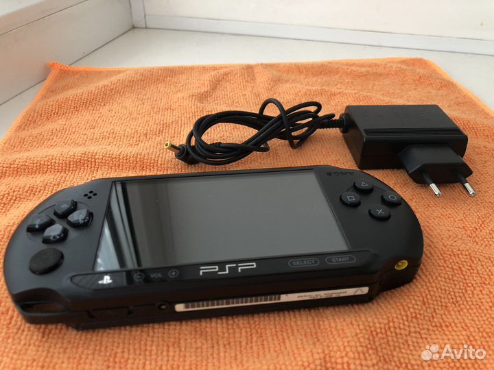 Sony PlayStation Portable E-1008(PSP Street) Black