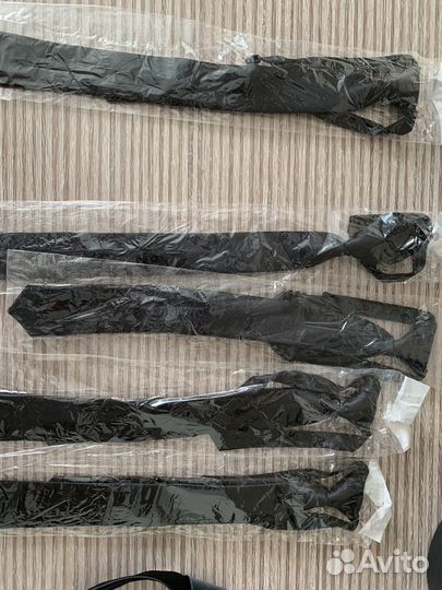 Галстуки детские (новый) в упаковке чер. и цветные