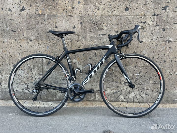 Шоссейный велосипед Scott CR1 10