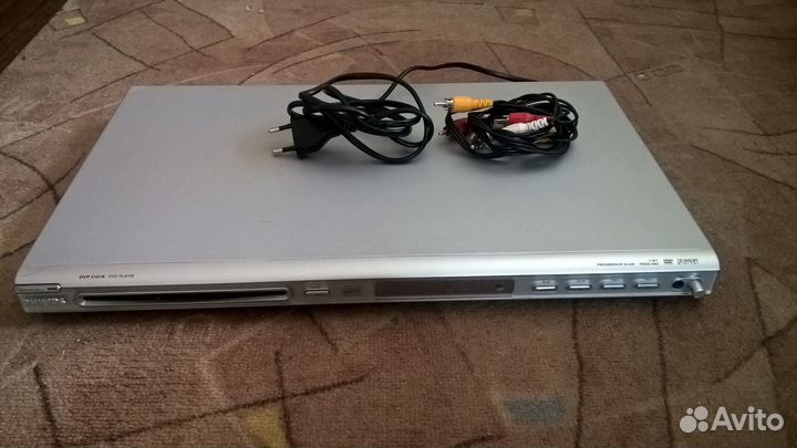 Видеомагнитофон LG