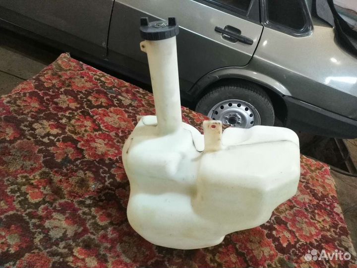 Бачок стекло-очистителя Ford Mondeo 1-2 1993-2000