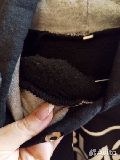 Толстовка с капюшоном