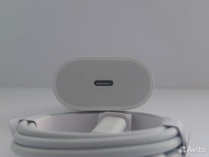 Быстрая зарядка на iPhone 20W оригинал