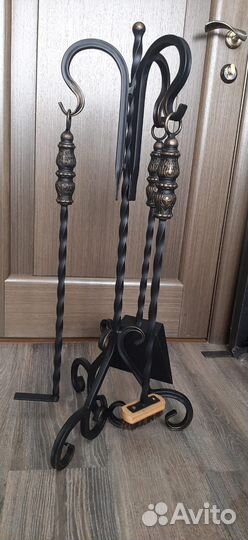 Кованый каминный набор на подставке