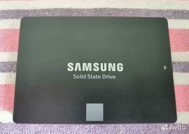 Ssd диск samsung и бокс для внешнего диска