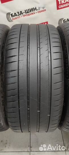 Michelin Pilot Sport 4 S 255/40 R21 и 265/40 R21 105Y