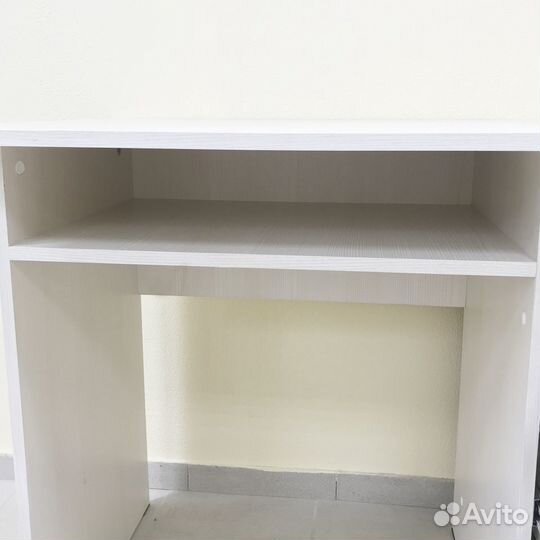 Стол / письменный стол / столик / стол письменный