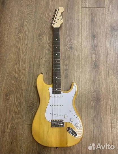 Электрогитара Новая
