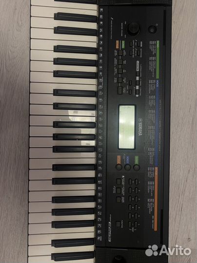 Синтезатор Yamaha psr e253