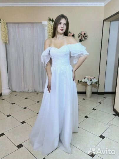 Вечернее платье белое аренда