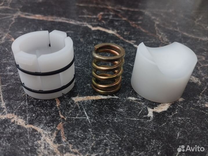 Ремкомплект рулевой рейки Тойота Королла NZE121