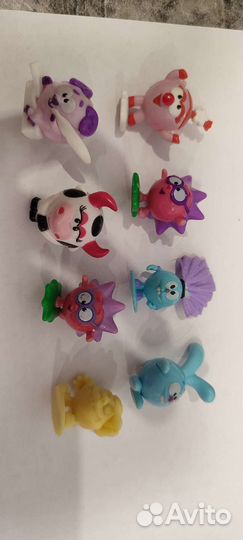 Киндеры: смурфы, Маша, холодное сердце, поняшки