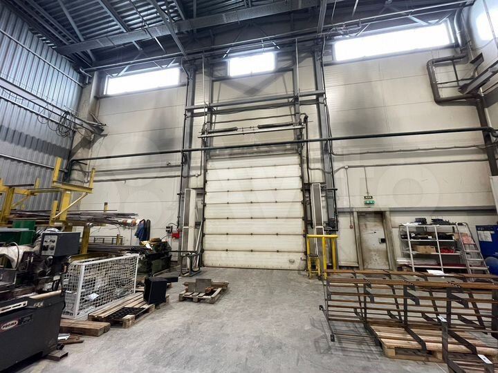 Склад/производство 2160 м2, кран балки