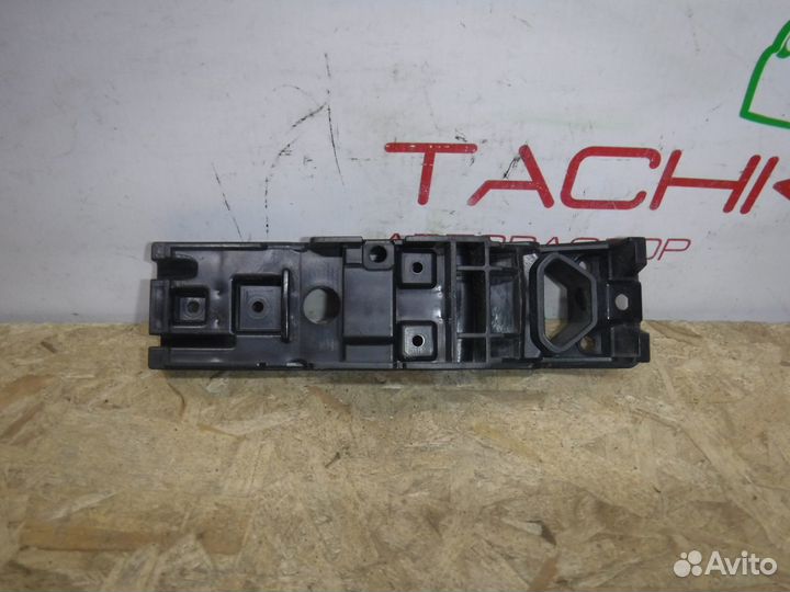 Кронштейн решетки радиатора Kia Sorento (2020+)