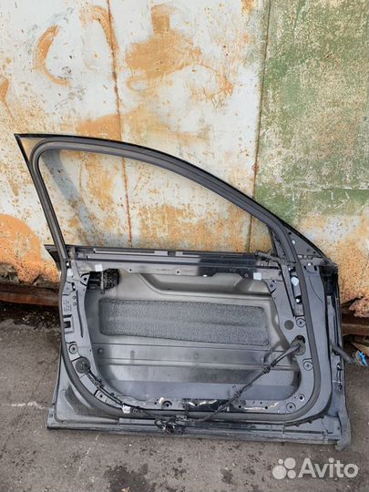 Дверь передняя левая Audi A8 D3