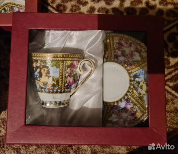 Чашка с блюдце, менажница, конфетница