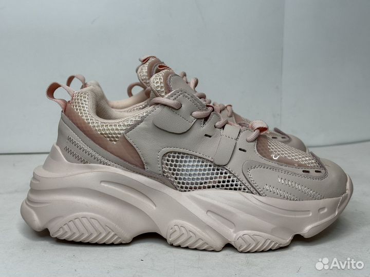 Кроссовки женские 37 размер