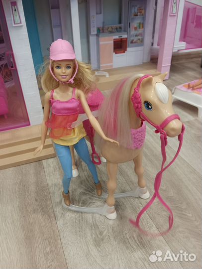 Barbie разные