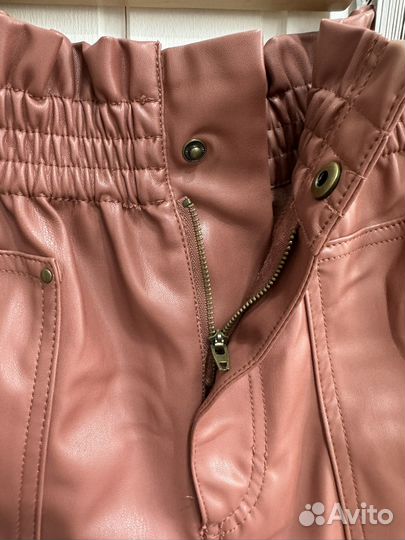 Шорты Zara из экокожи женские