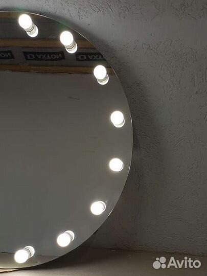 Гримерное зеркало безрамное