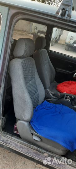 LADA 4x4 (Нива) 1.7 МТ, 2002, 250 000 км